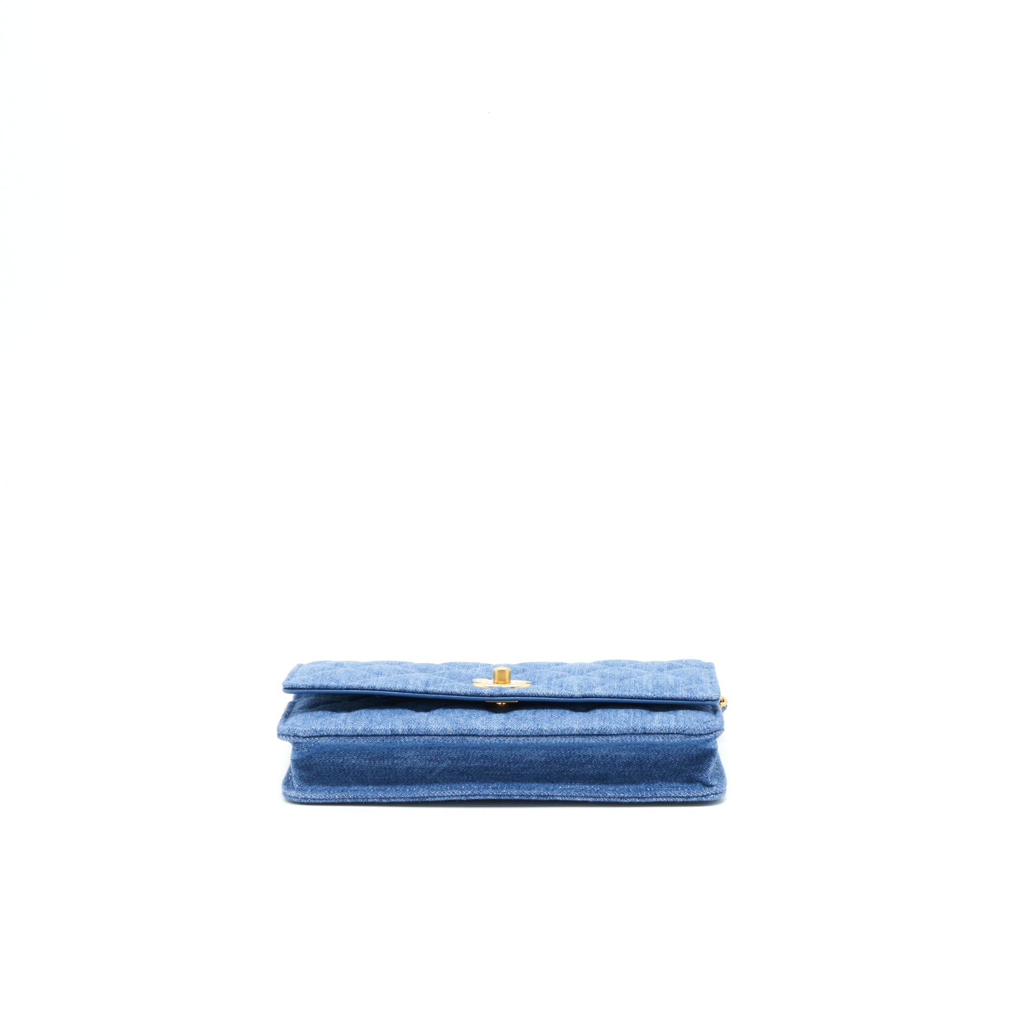 chanel-22c-pearl-crush-wallet-on-chain-denim-ghw