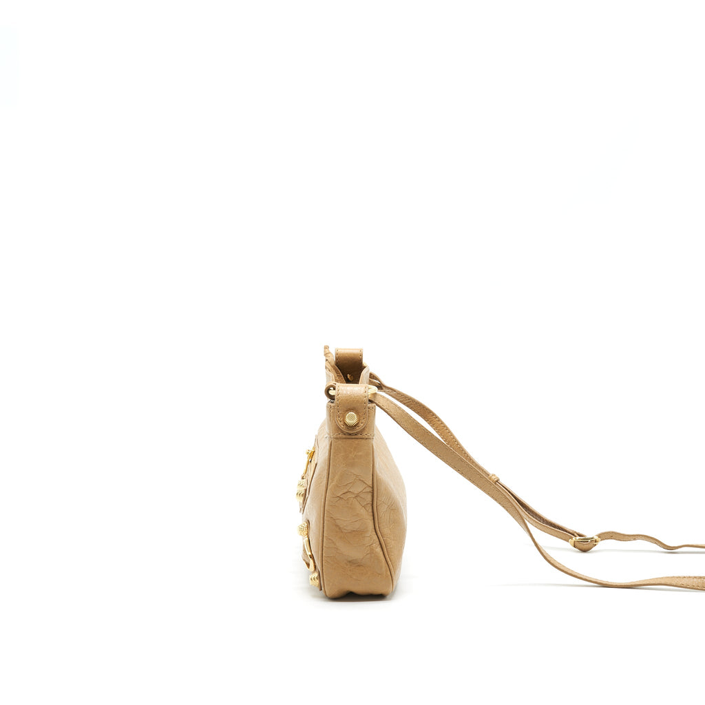 balenciaga-giant-hip-bag-in-beige