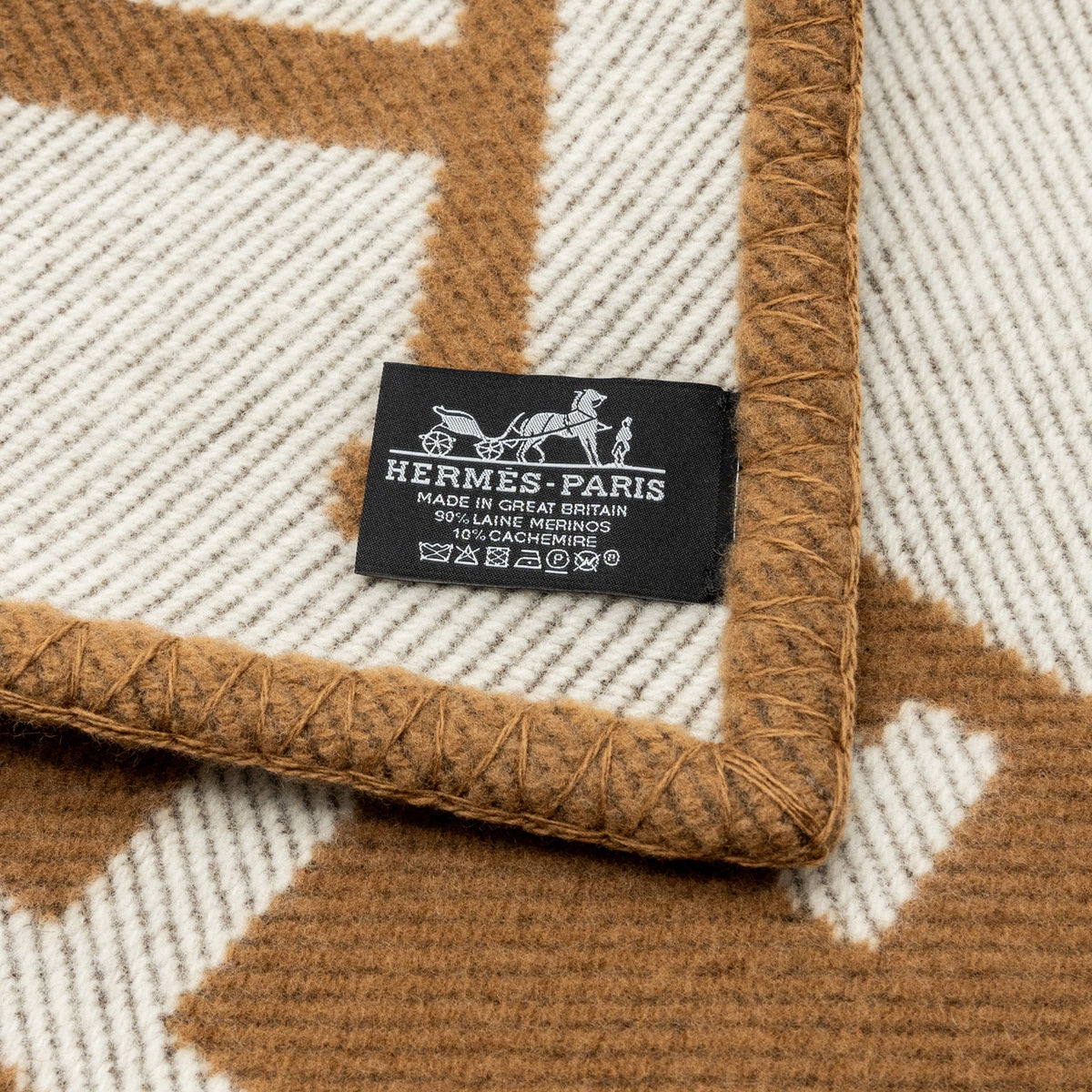 hermes-avalon-throw-blanket-camel-9