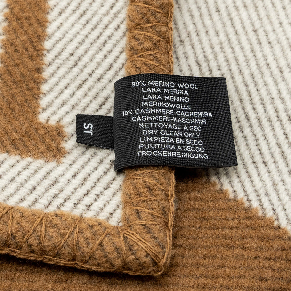 hermes-avalon-throw-blanket-camel-9