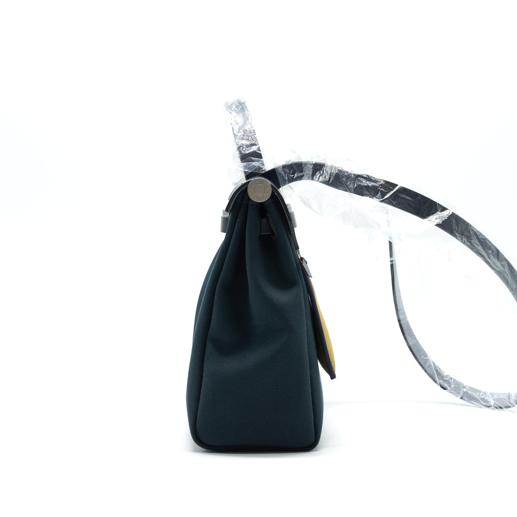 hermes-herbag-31-zip-bag-vert-cypres-vert-olive-blue-indigo-shw