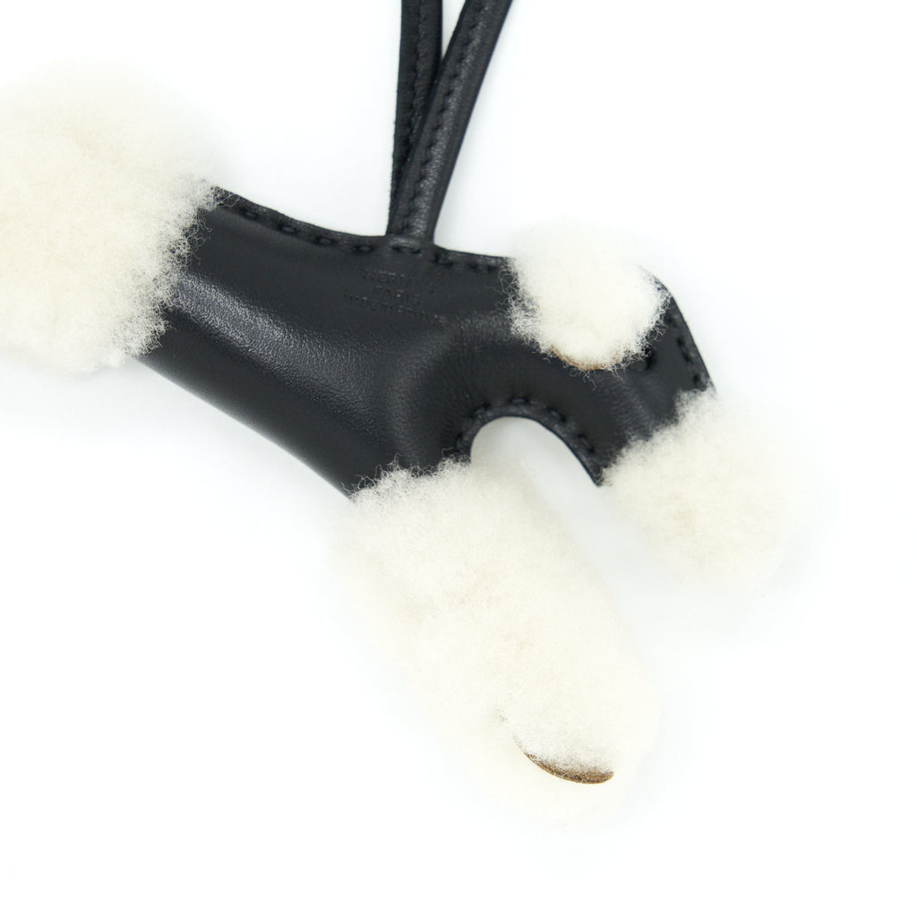hermes-budy-charm-shearing-black
