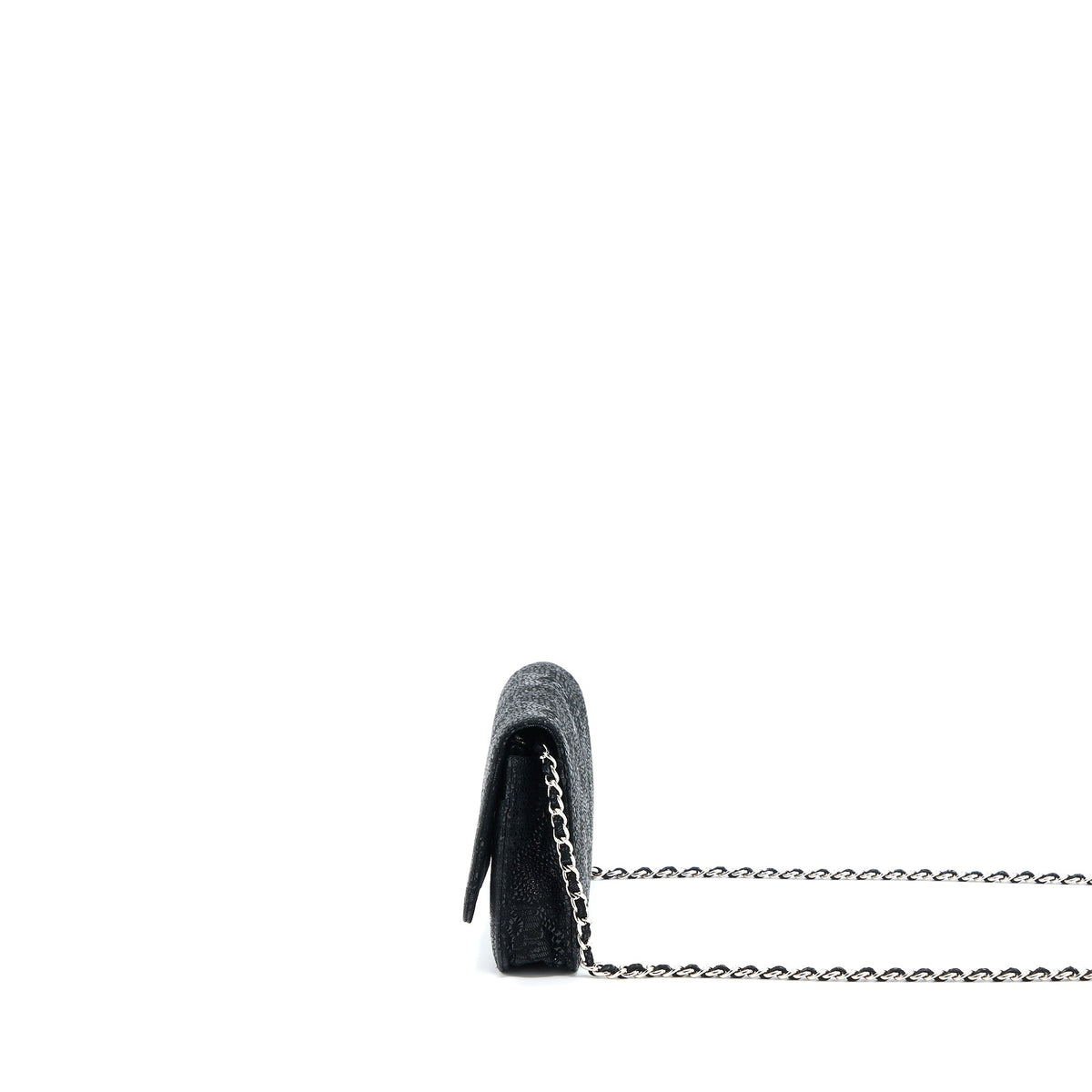 chanel-seasonal-wallet-on-chain-fabric-black-shw