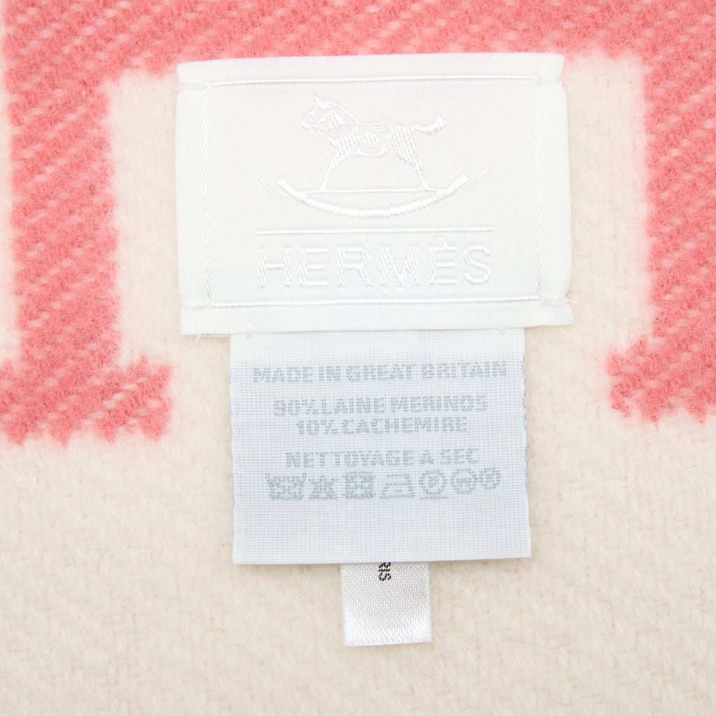 hermes-avalon-baby-blanket-rose-airelle-blanc
