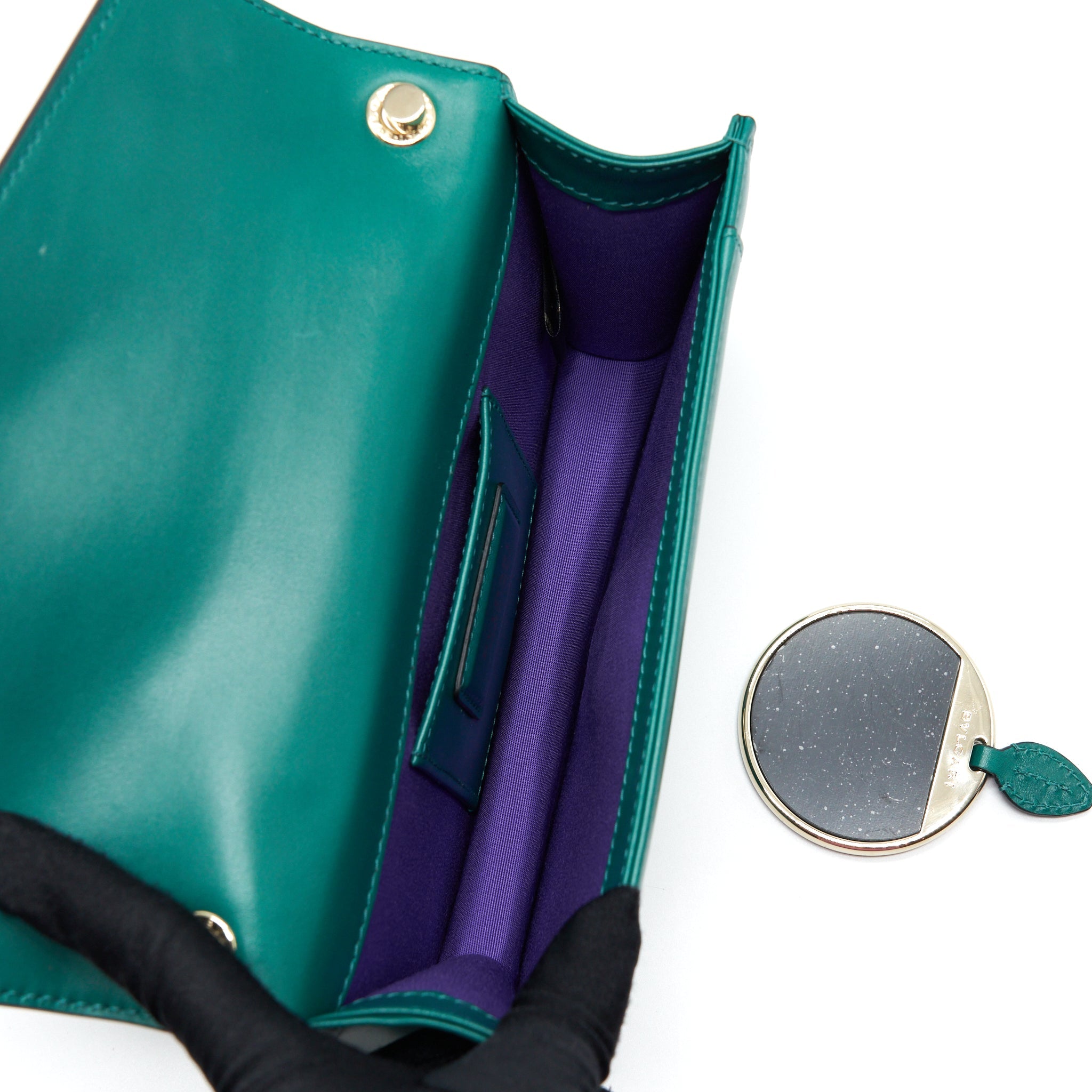 bvlgari-serpenti-forever-bag-calfskin-green-ghw
