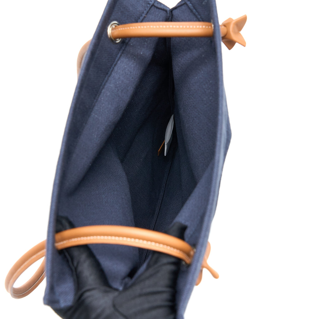 hermes-aline-grooming-bag-navy