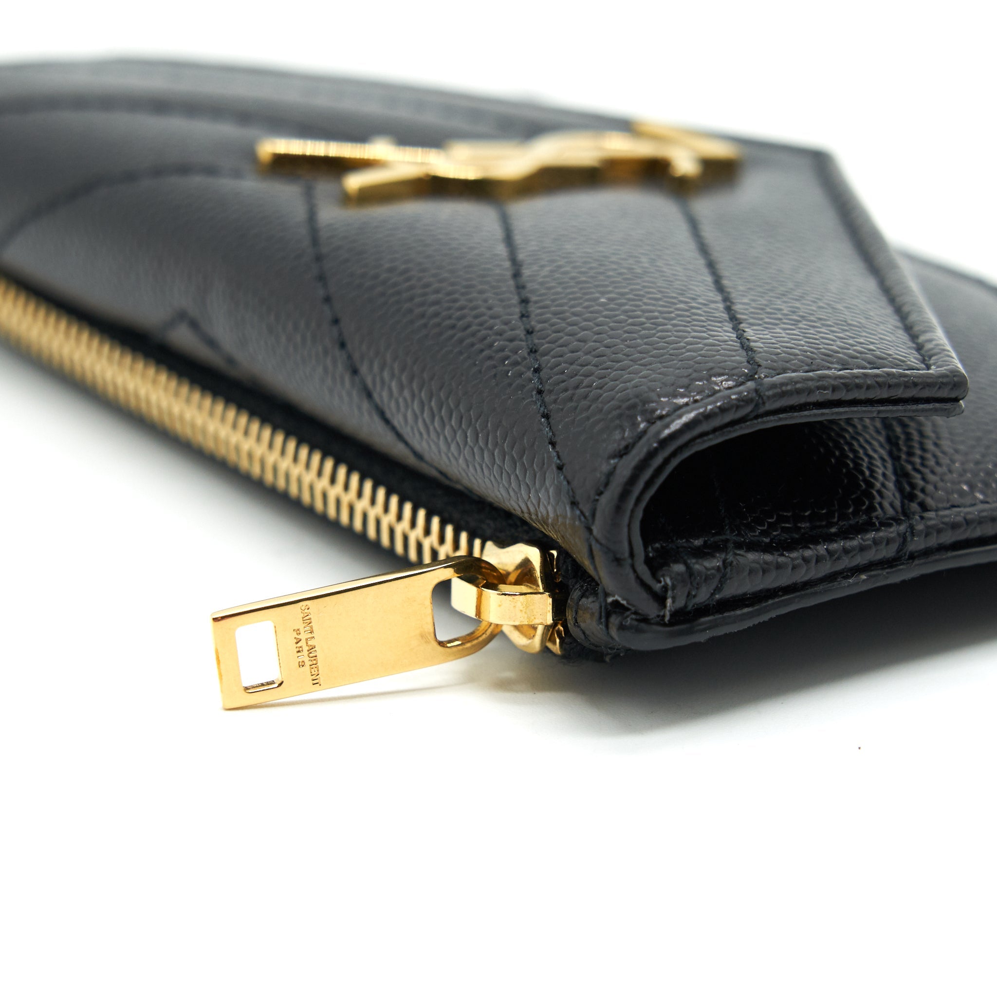 saint-laurent-ysl-zipped-cardholder-in-black