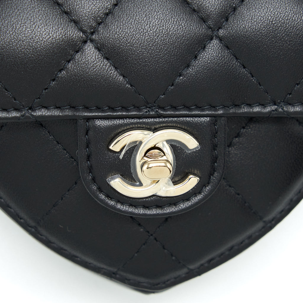 chanel-22s-heart-belt-bag-lambskin-black-lghw