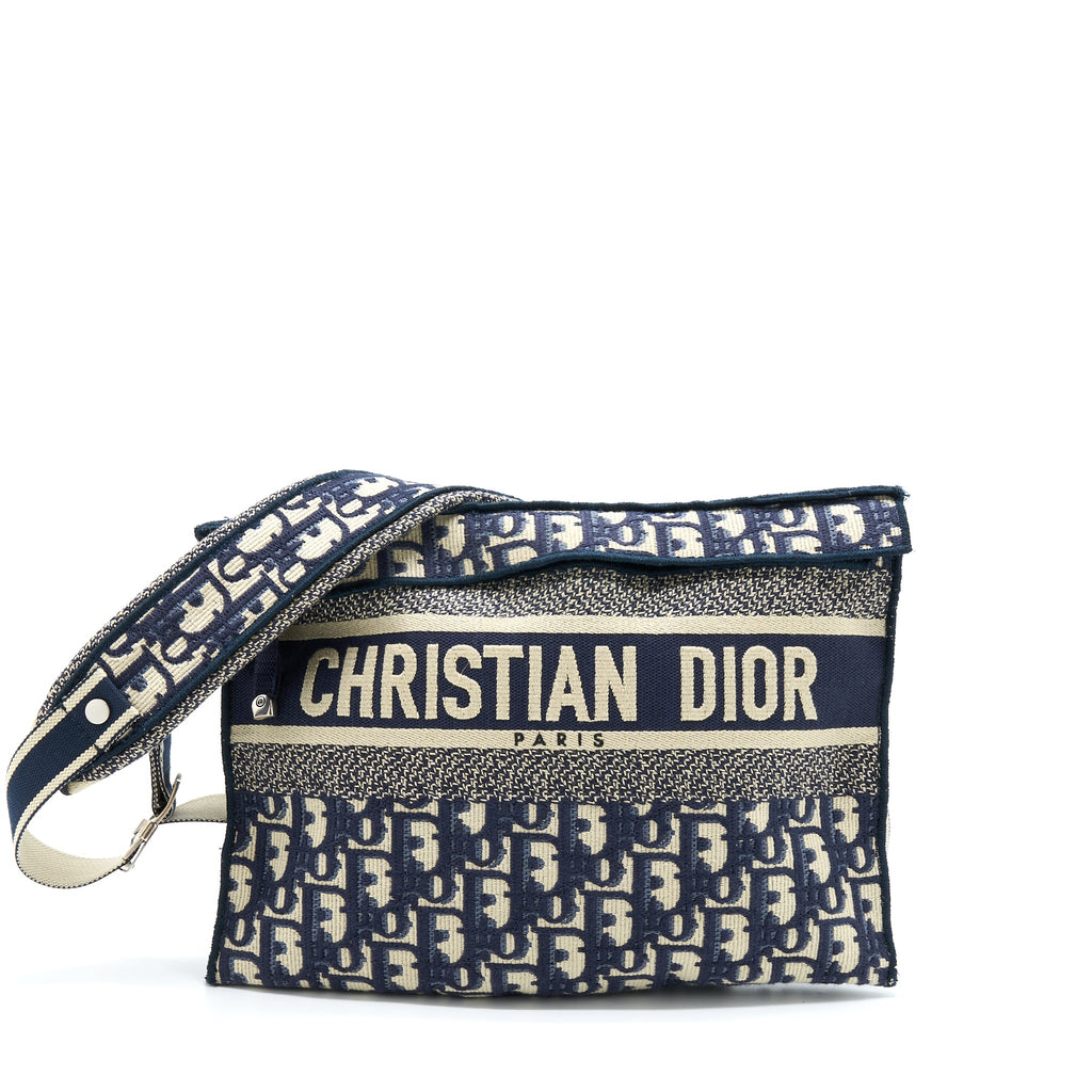 dior-crossbody-messenger-bag-oblique-canvas