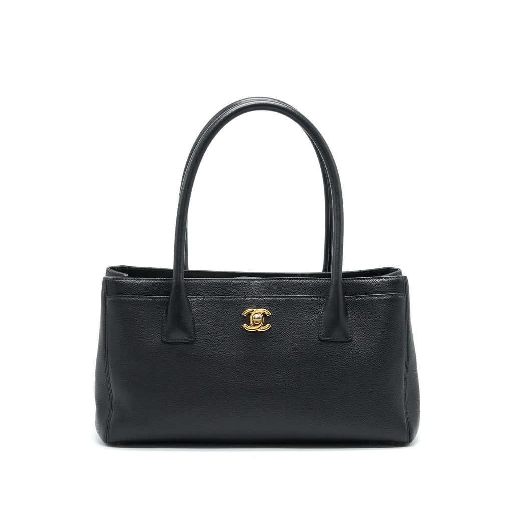 chanel-executive-cerf-small-tote-bag-caviar-black-with-ghw