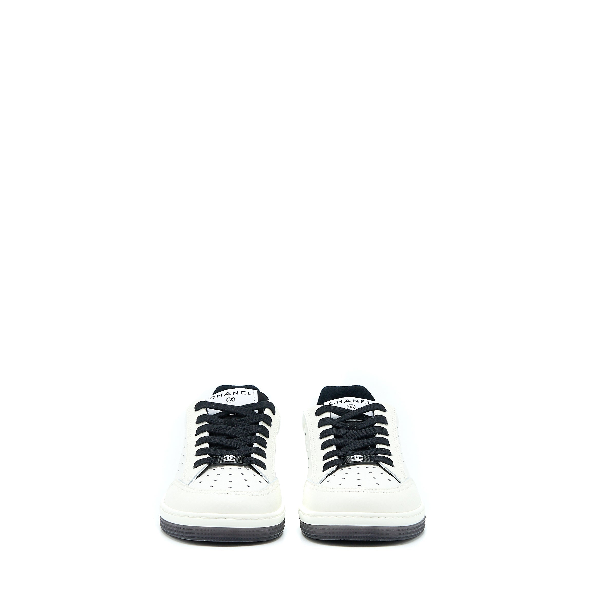 chanel-size-37-5-letter-cc-logo-sneaker-calfskin-suede-black-white
