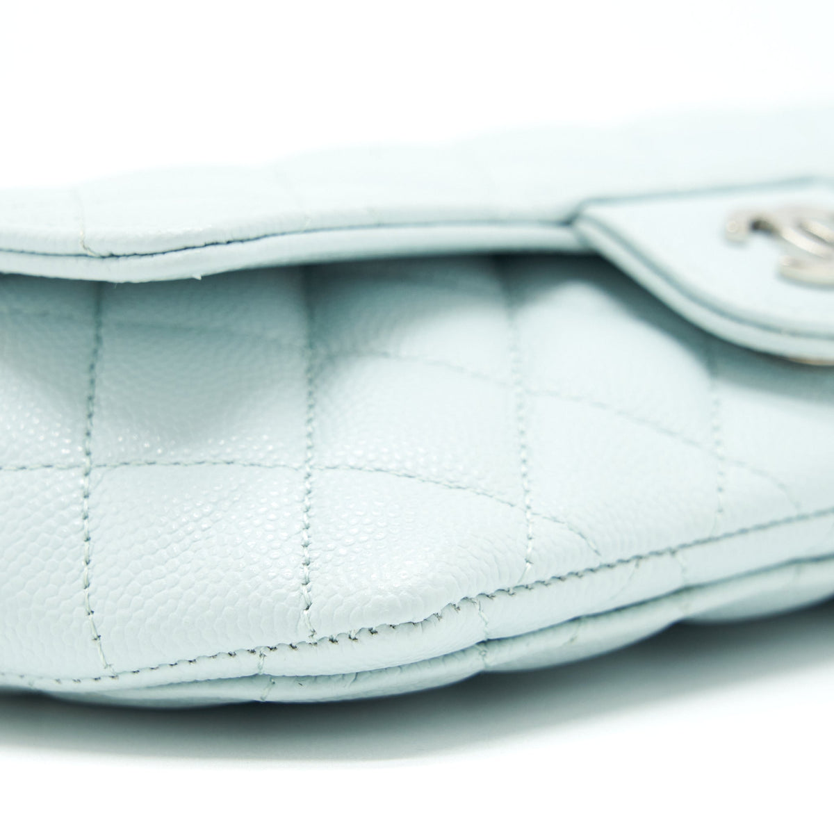 chanel-glasses-case-with-chain-caviar-light-blue-shw