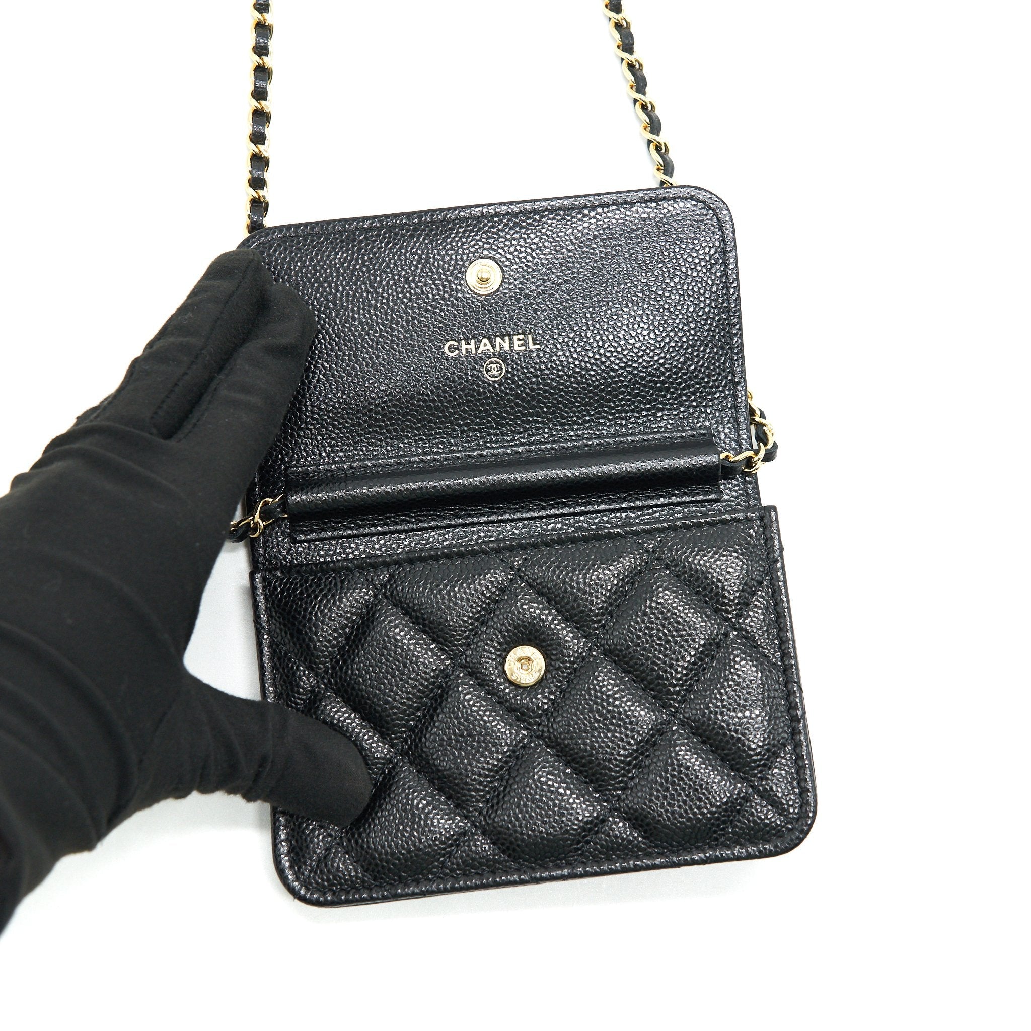 chanel-21a-flap-card-holder-with-chain-black-ghw-1