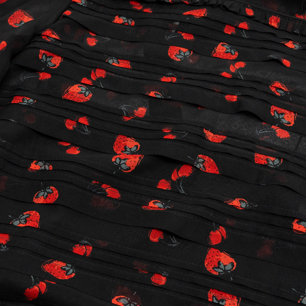 miu-miu-size-40-strawberry-rufle-knee-length-dress-polyester-black-red