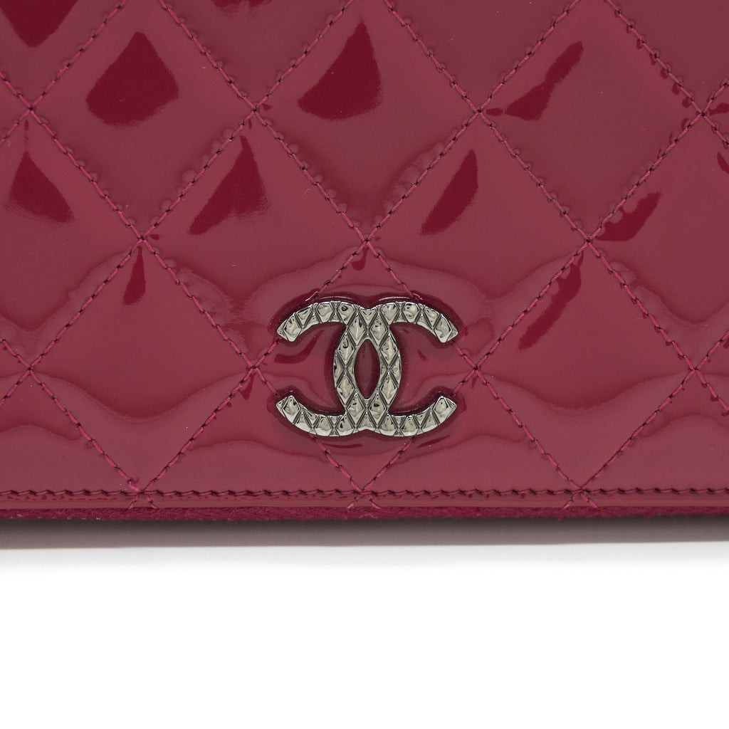 chanel-long-zip-wallet-patent-fuchsia-shw