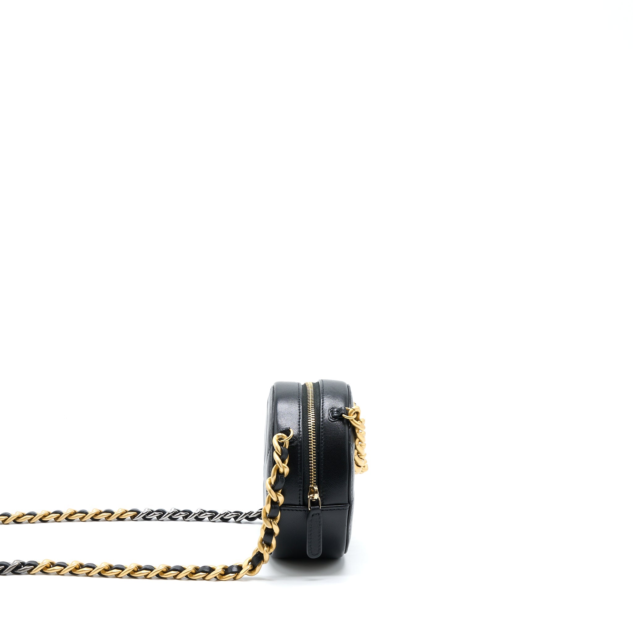 chanel-19-round-clutch-with-chain-lambskin-gold-silver-gardware