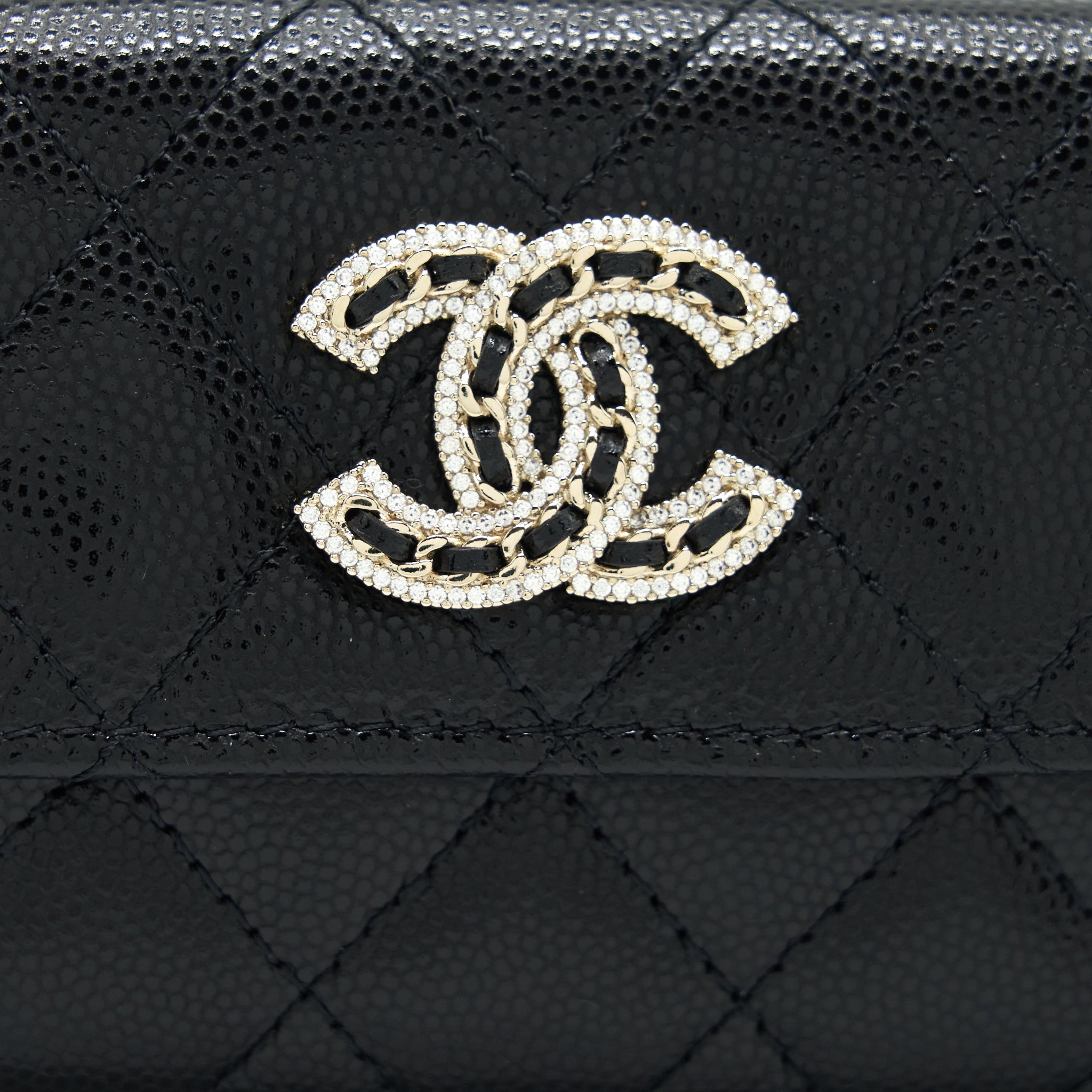 chanel-22s-detailed-logo-mini-flap-card-holder-caviar-black-lghw