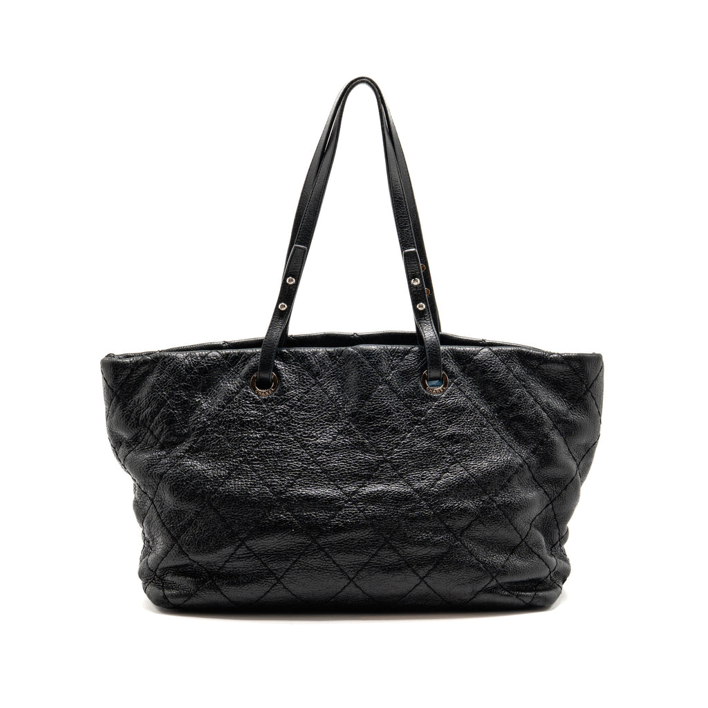 chanel-on-the-road-large-shopping-tote-bag-shiny-grained-calfskin-black-shw