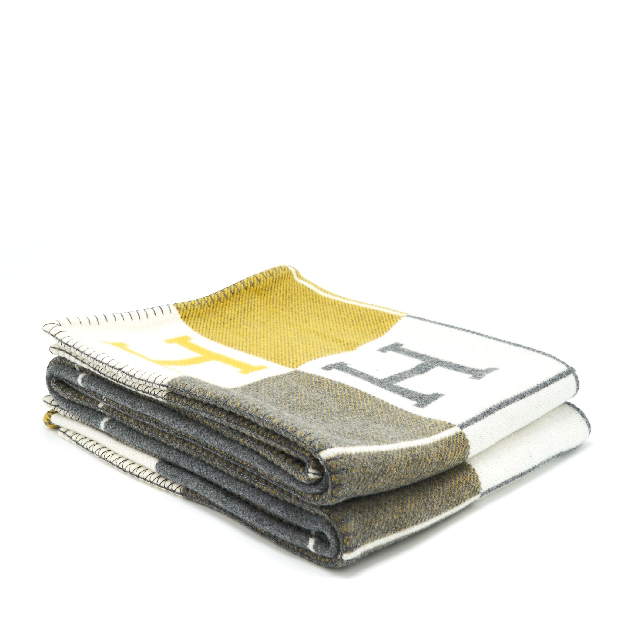 hermes-avalon-throw-blanket-gris-soleil-2