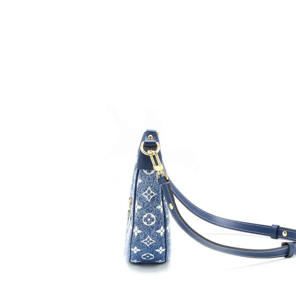 louis-vuitton-loop-bag-denim-blue-ghw