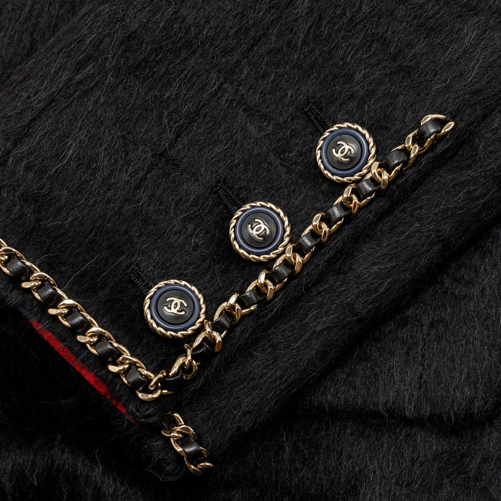 chanel-size-38-19b-jacket-llama-wool-with-chain-detail-black