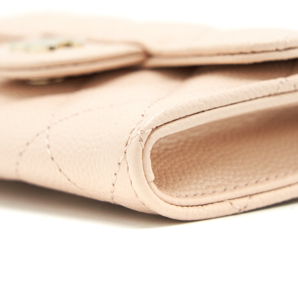 chanel-22c-flap-cardholder-with-caviar-light-beige-lghw