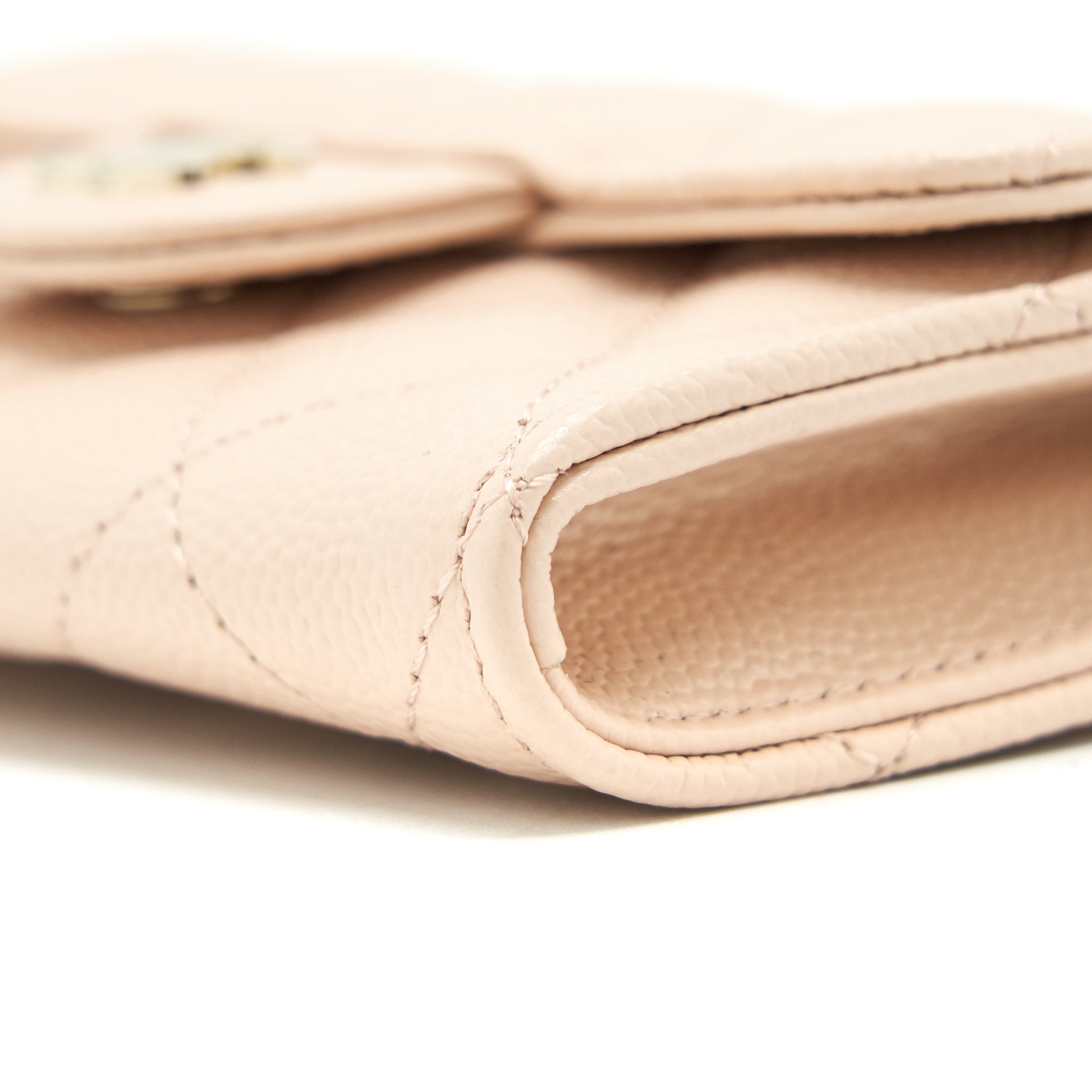 chanel-22c-flap-cardholder-with-caviar-light-beige-lghw