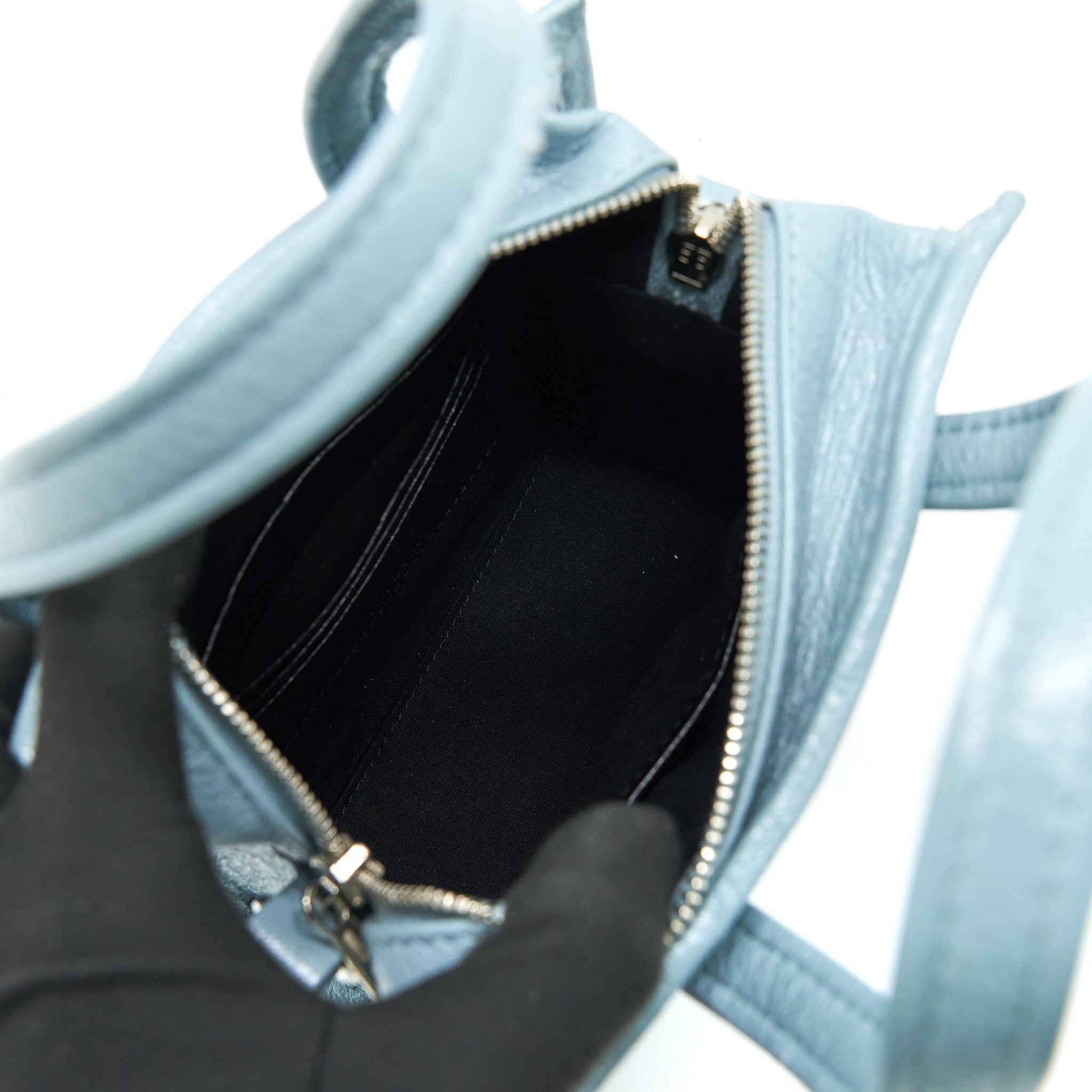 balenciaga-bazar-shopper-xxs-light-blue