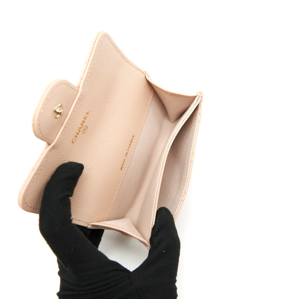 chanel-22c-flap-cardholder-with-caviar-light-beige-lghw