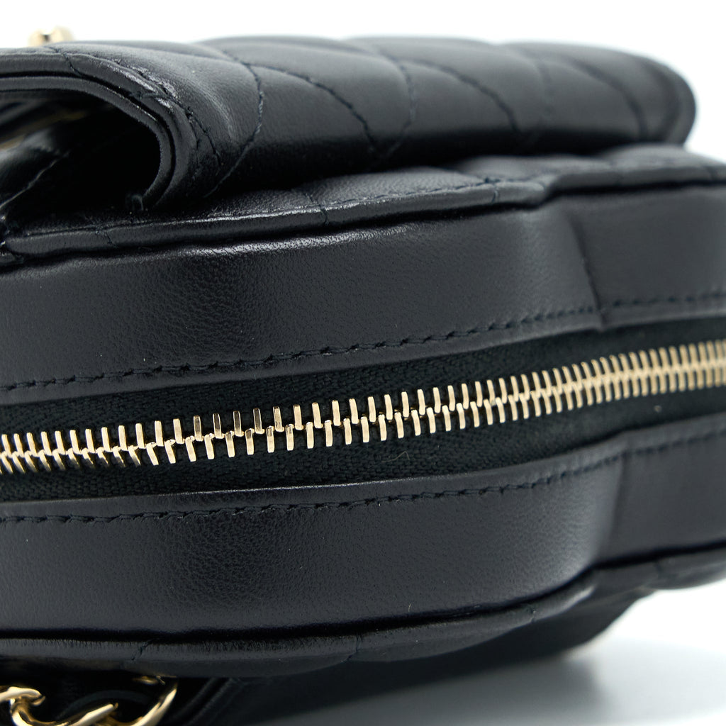 chanel-22s-heart-belt-bag-lambskin-black-lghw-7