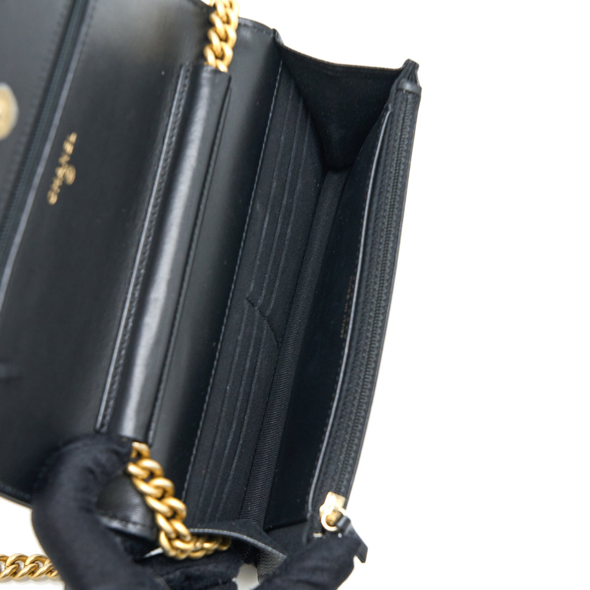 chanel-boy-wallet-on-chain-caviar-black-ghw-microchip