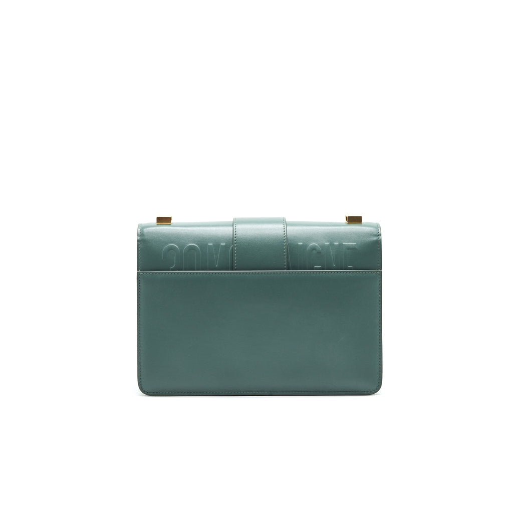 dior-30-montaigne-medium-bag-calfskin-green
