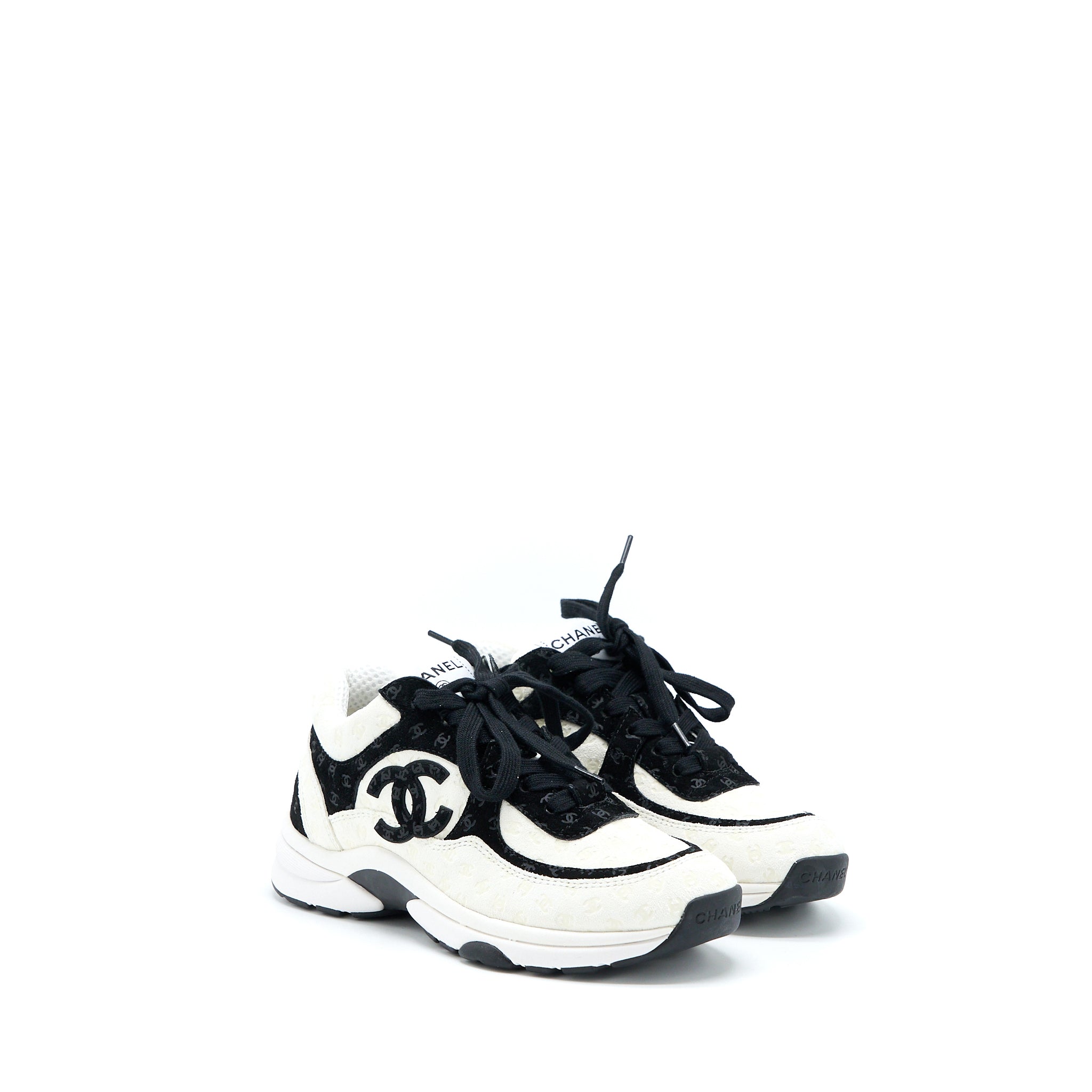 chanel-size-35-22a-trainers-printed-suede-calfskin-black-white