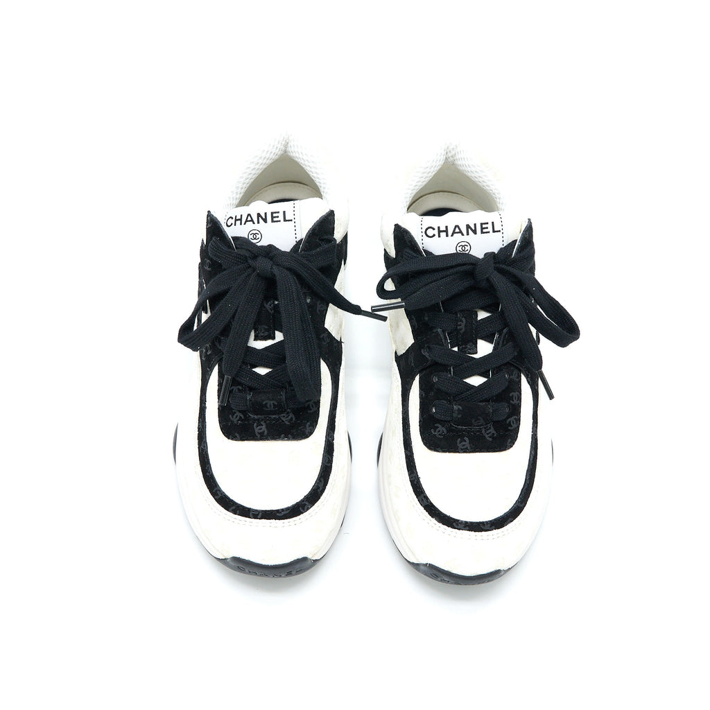 chanel-size-35-22a-trainers-printed-suede-calfskin-black-white