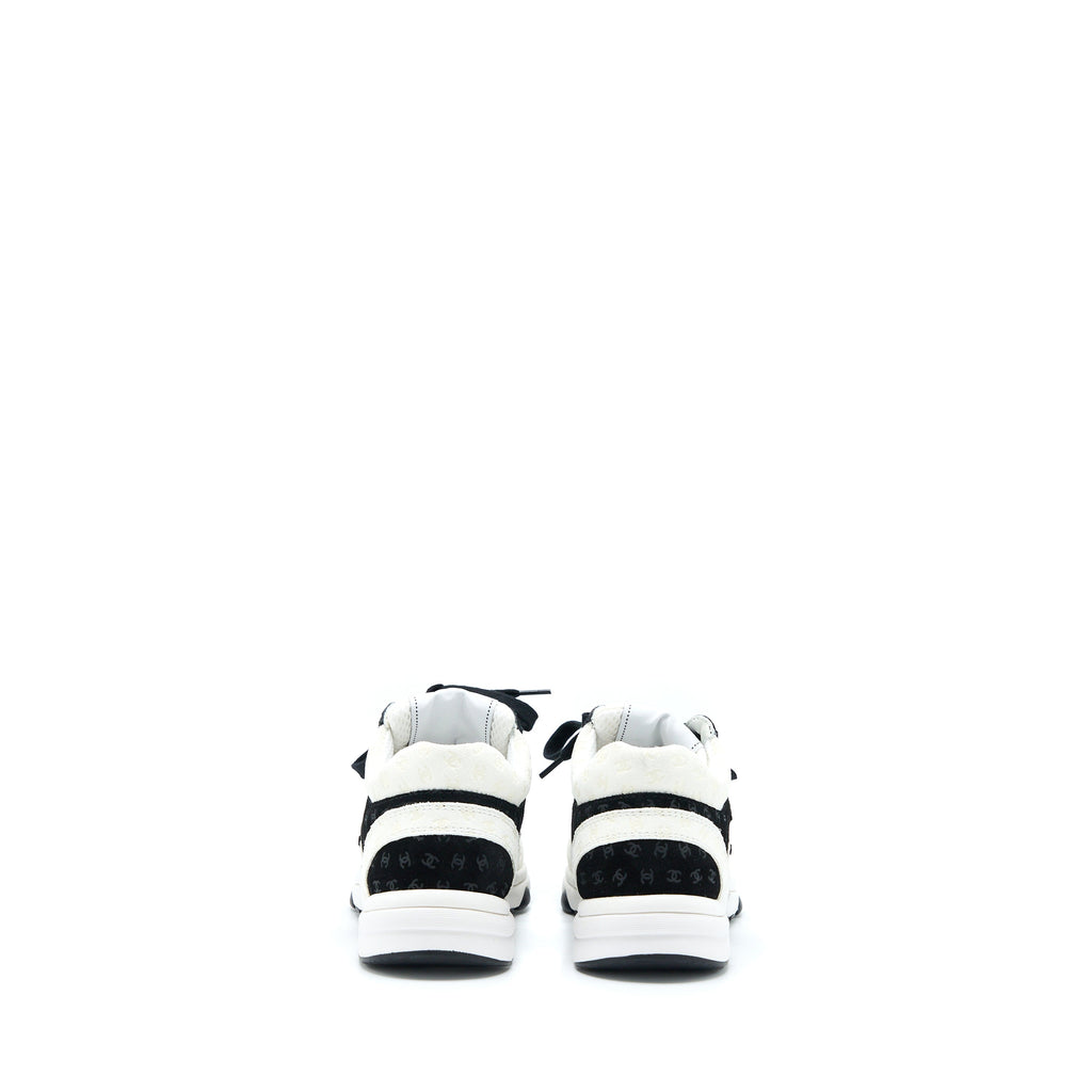 chanel-size-35-22a-trainers-printed-suede-calfskin-black-white