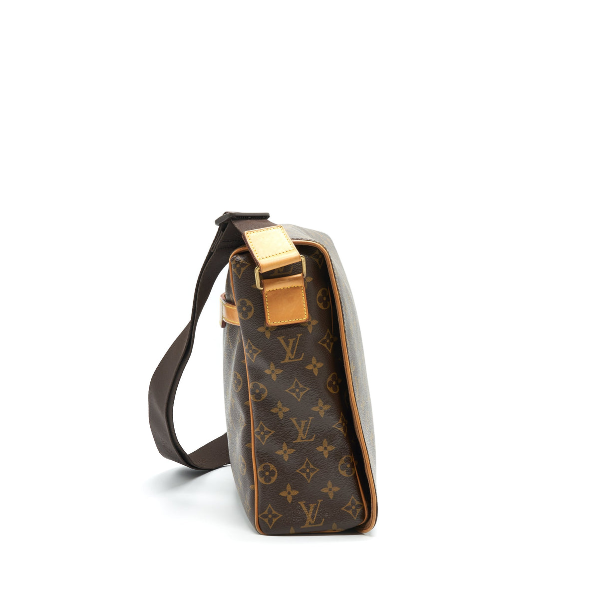 louis-vuitton-monogram-canvas-valmy-shoulder-bag