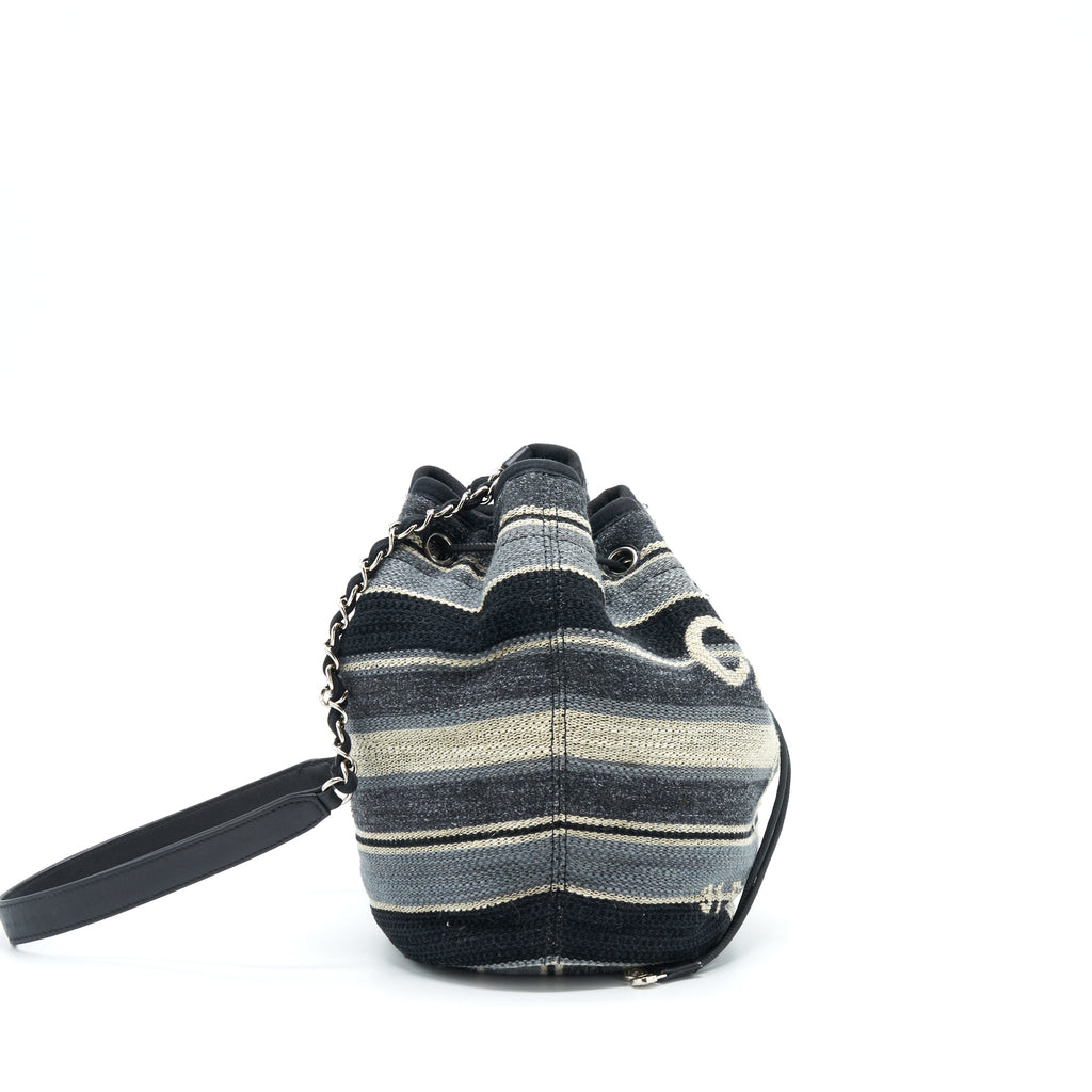 chanel-rue-camborne-bucket-bag-fabric-multicolour-shw