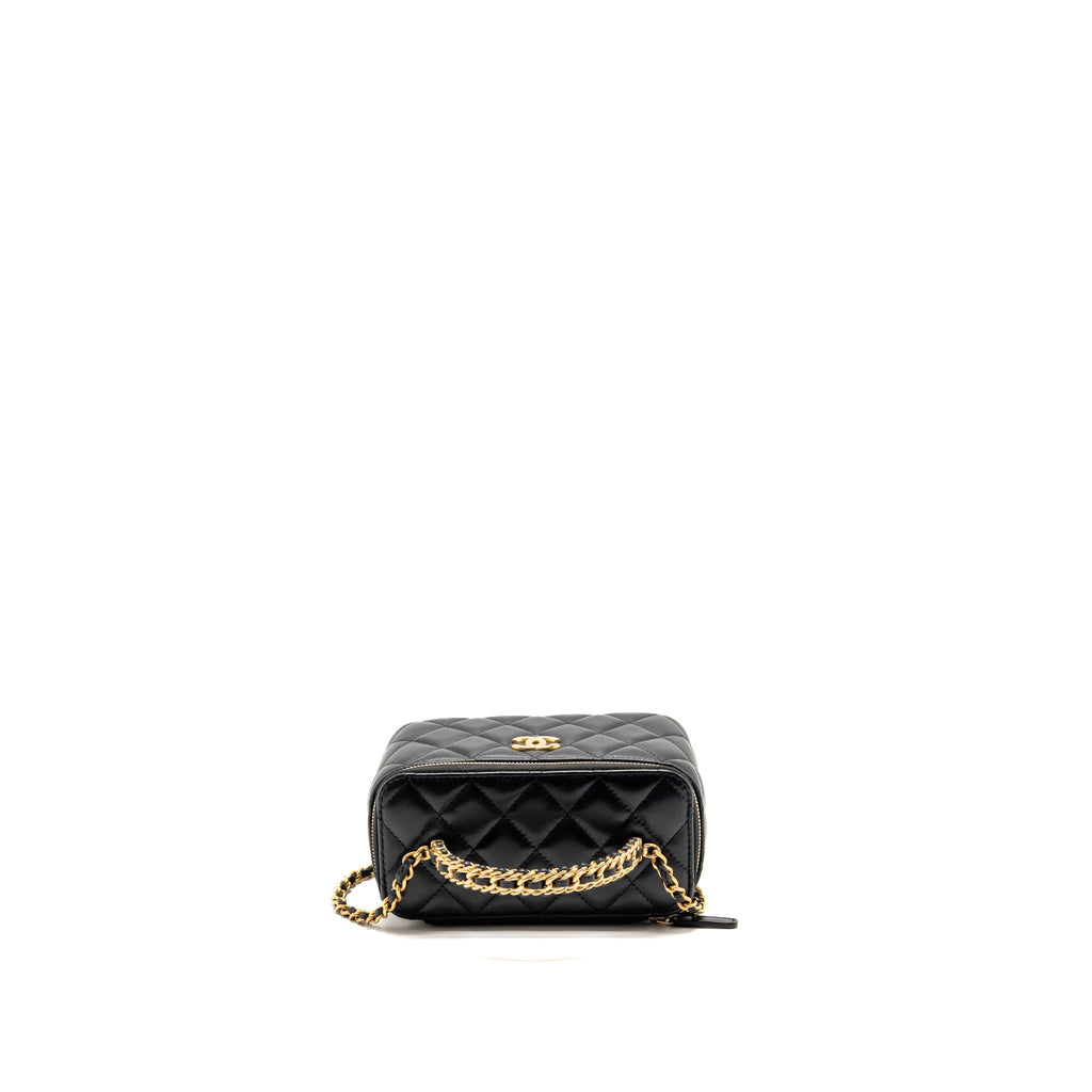 22-chanel-top-handle-long-vanity-lambskin-re-done