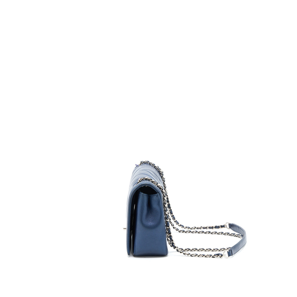 chanel-mademoiselle-flap-bag-lambskin-navy-shw