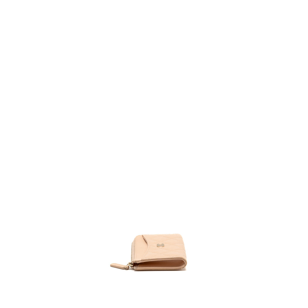 chanel-wallet-1