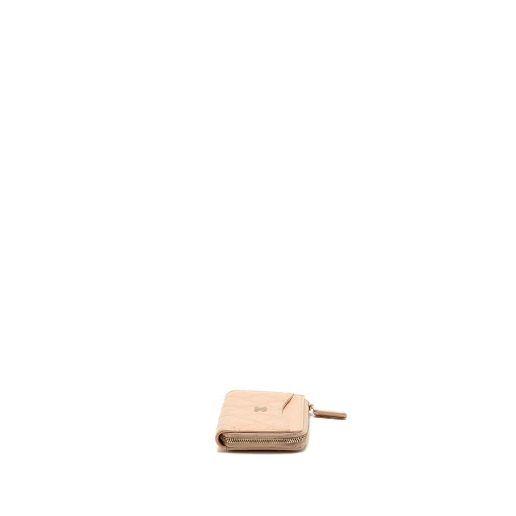 chanel-wallet-1