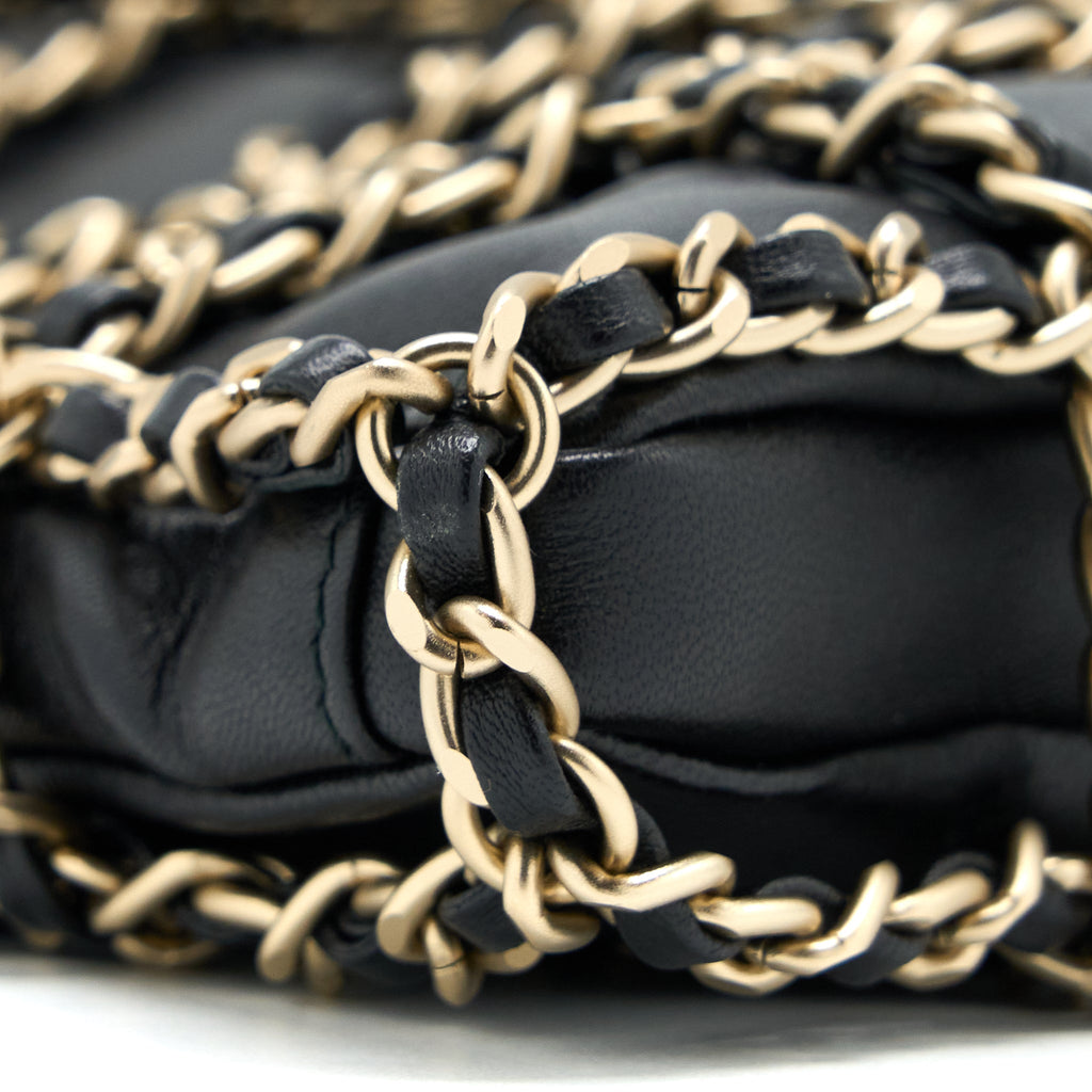 chanel-cruise-2020-black-chained-tote-bag-lambskin-black-lghw-copy-1