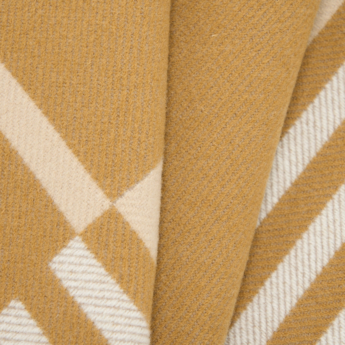 hermes-ithaque-blanket-camel-beige