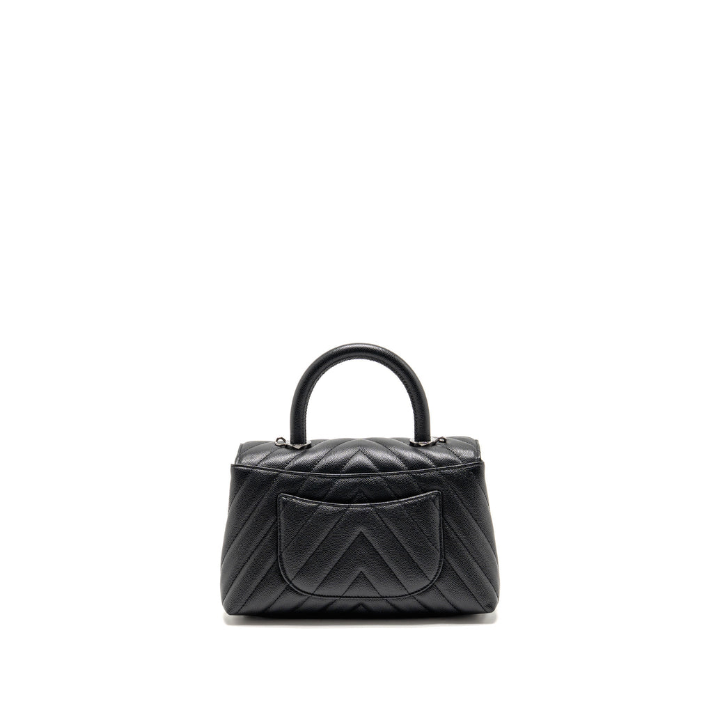 chanel-coco-handle-black-1