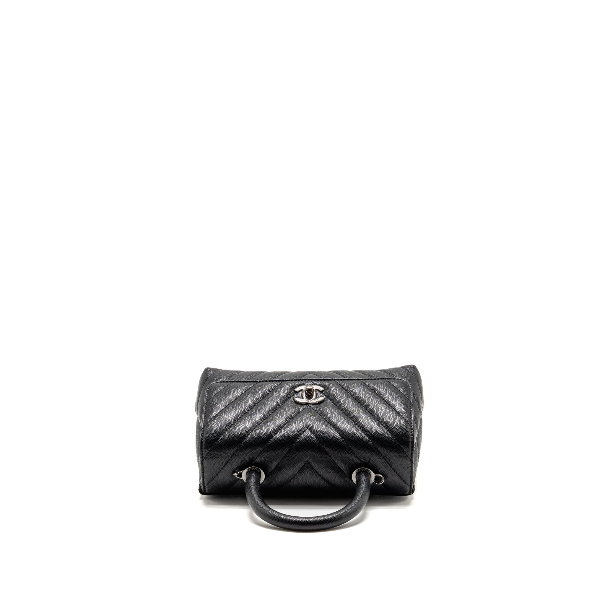chanel-coco-handle-black-1
