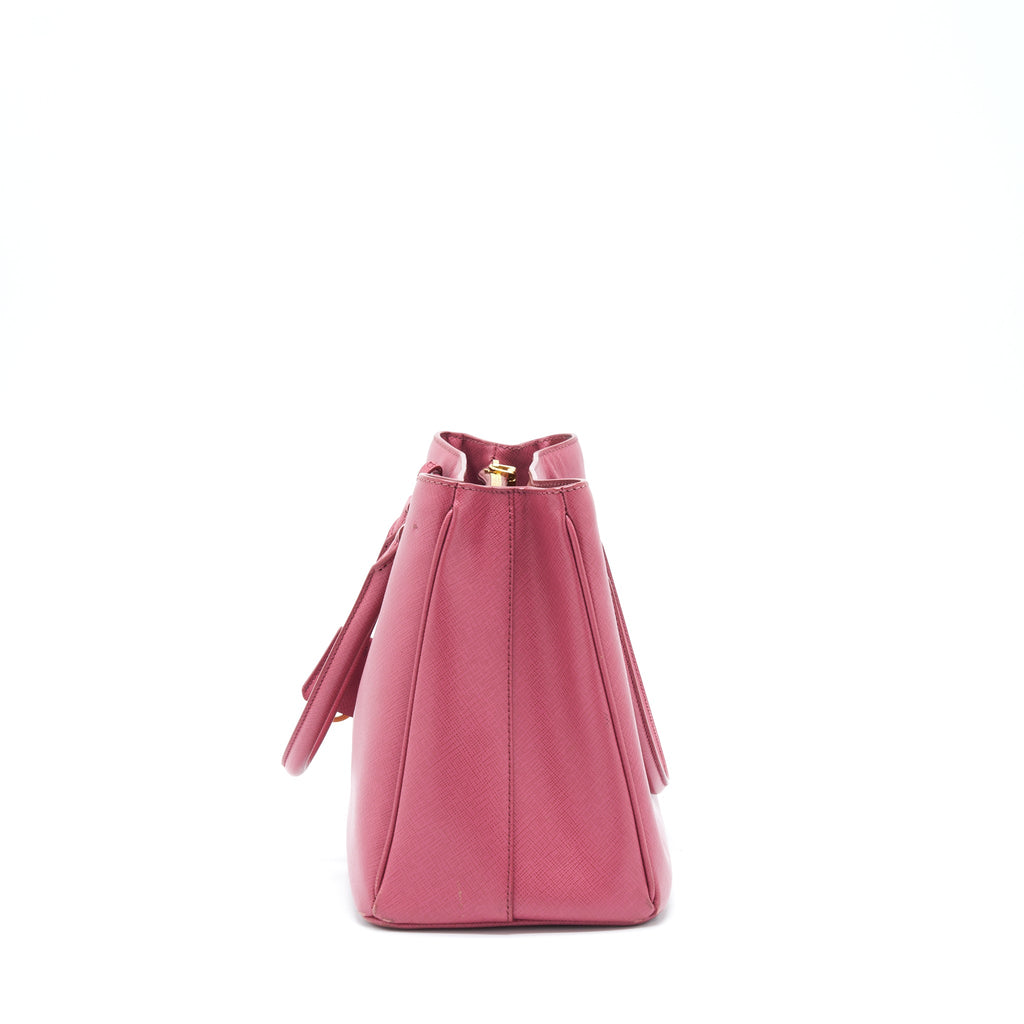 prada-saffiano-tote-bag-pink-ghw