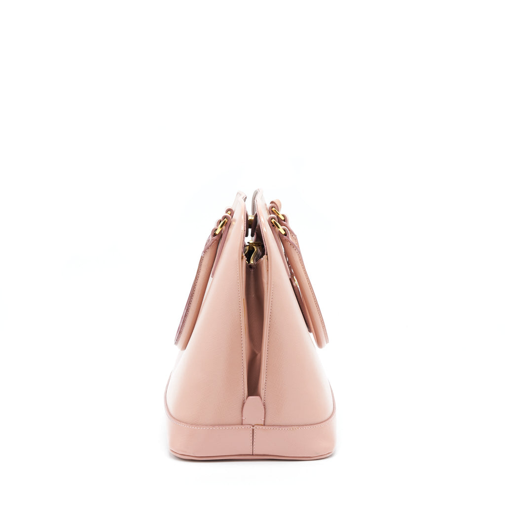 prada-saffiano-tote-bag-nude-ghw