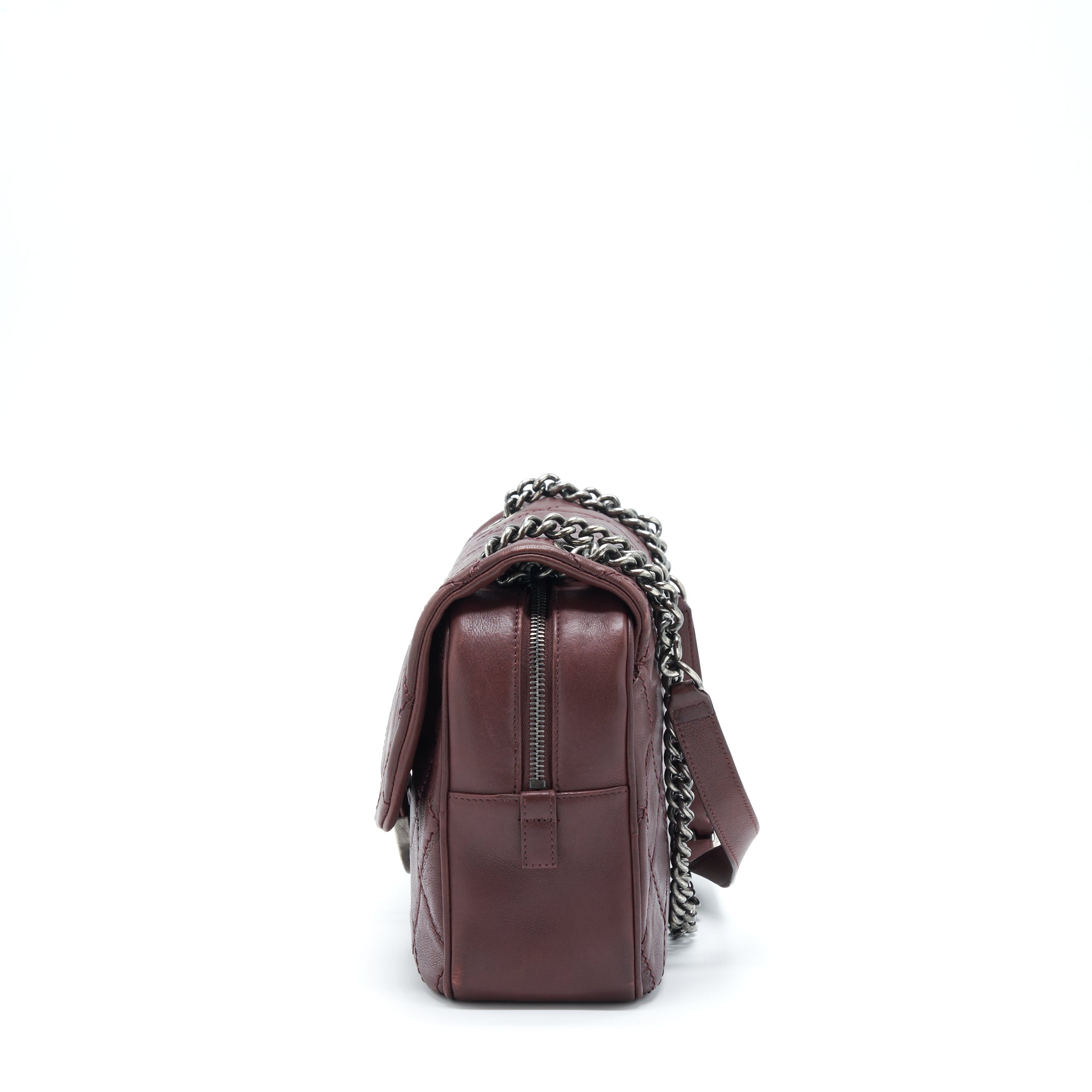 chanel-jumbo-quilted-flap-bag-calfskin-burgundy-ruthenium-hardware