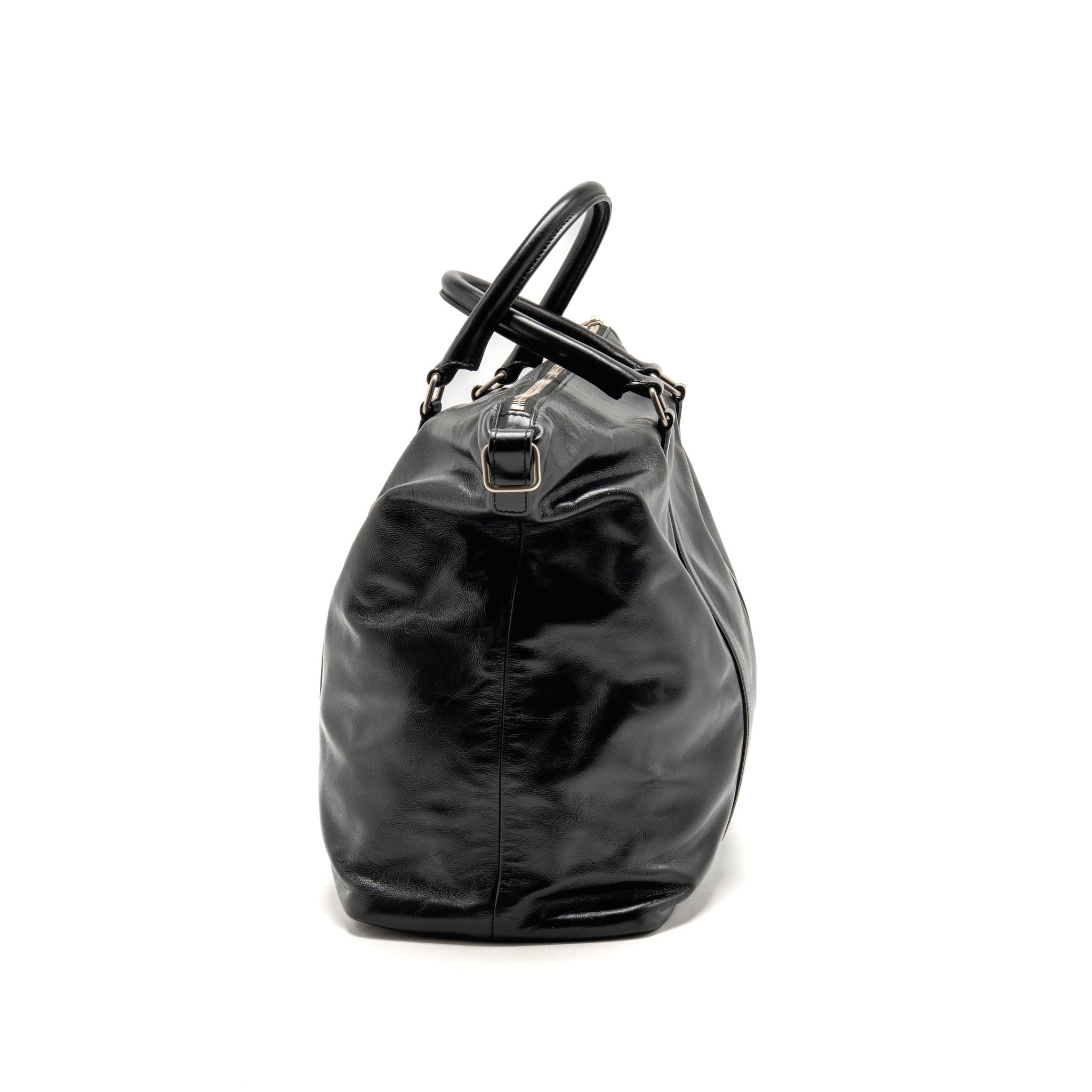 saint-laurent-ysl-sac-de-jour-duffle-tote-bag-smooth-leather-black-shw