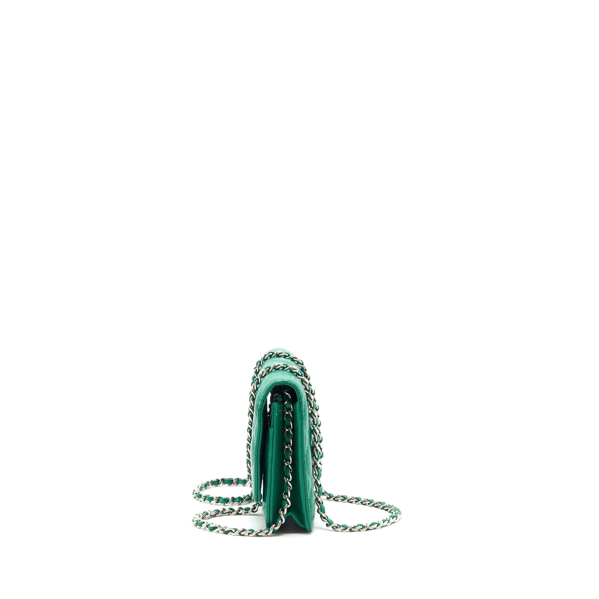 chanel-classic-wallet-on-chain-caviar-green-shw